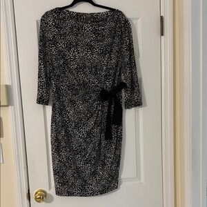 Taylor Black and White Patterned Long Sleeve Dress